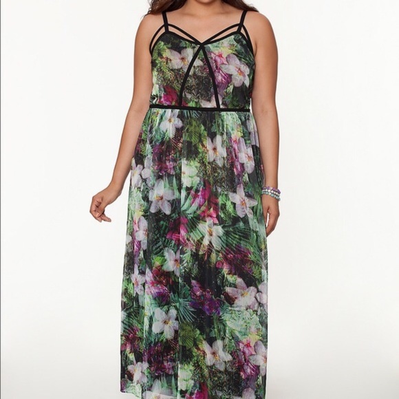 Lane Bryant Dresses & Skirts - Rare! Lane Bryant Tropical Getaway Forest Green